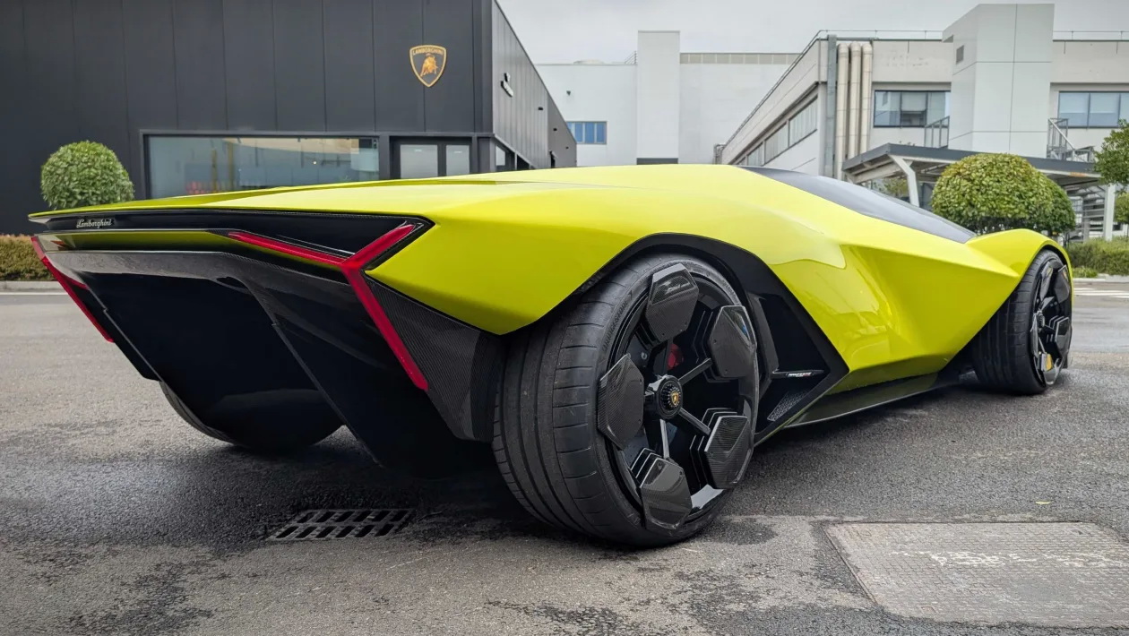 H Lamborghini Manifesto μας δείχνει τα μελλοντικά supercar της μάρκας